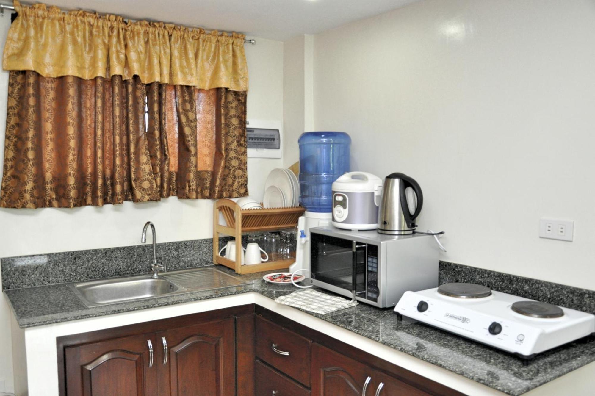 Pal-Watson Apartments Isla de Mactán Habitación foto